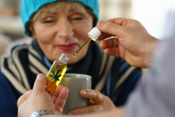 5 Reasons Seniors are Flocking to Using CBD