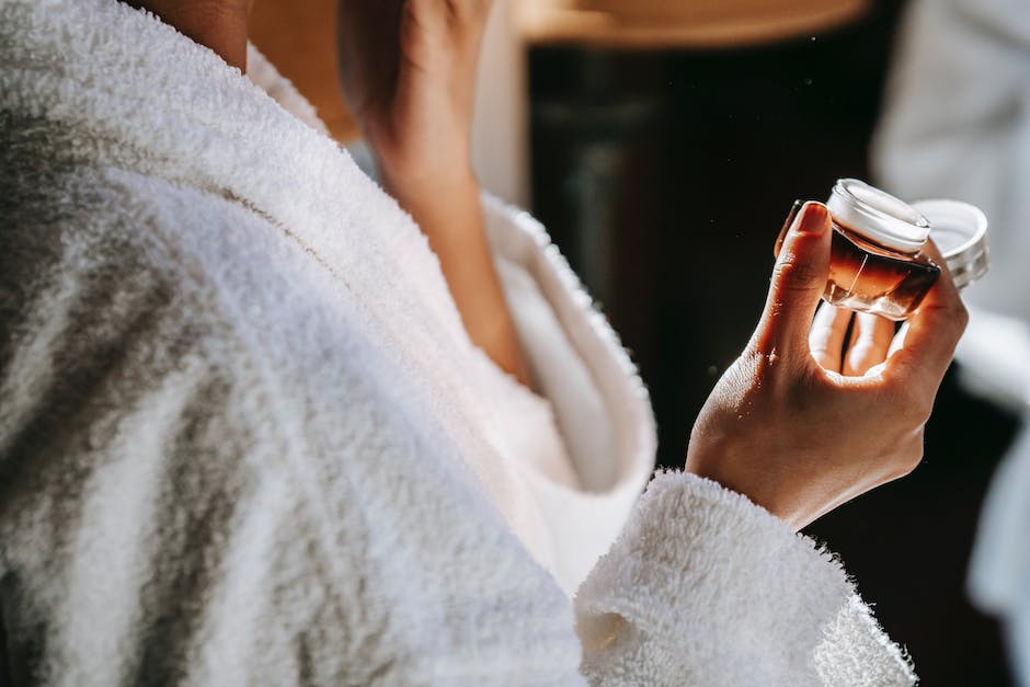 CBD Skincare Secrets: Unveiling the Benefits of California's Cannabis-Infused Beauty Products