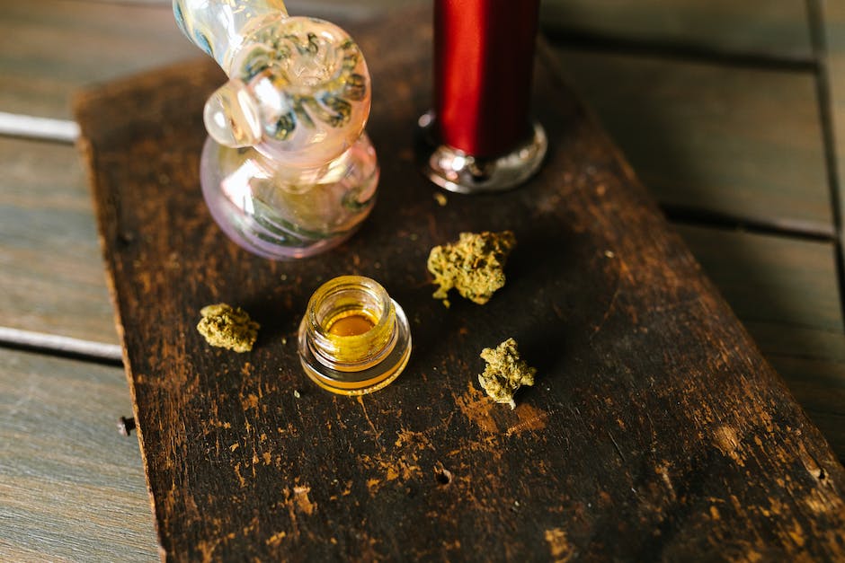 dabbing with wax a guide to cannabis dabbing wax for recreational users in california photo 3