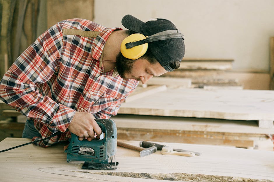 High on Home Improvement: How Cannabis Enhances Creativity in DIY Renovation Projects