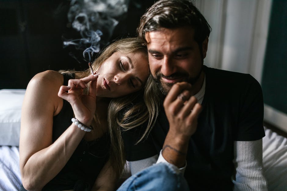 indoor vs outdoor cannabis in california understanding the differences and benefits photo 2