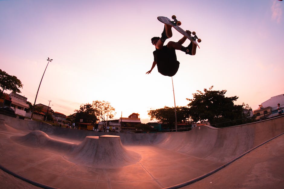 Skateboarding And Cannabis: A Thrilling Combo According To Pros And Amateurs