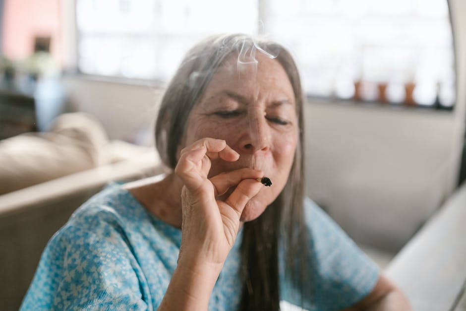 The Perfect Puff: Mastering the Art of Cannabis Smoking Techniques in California